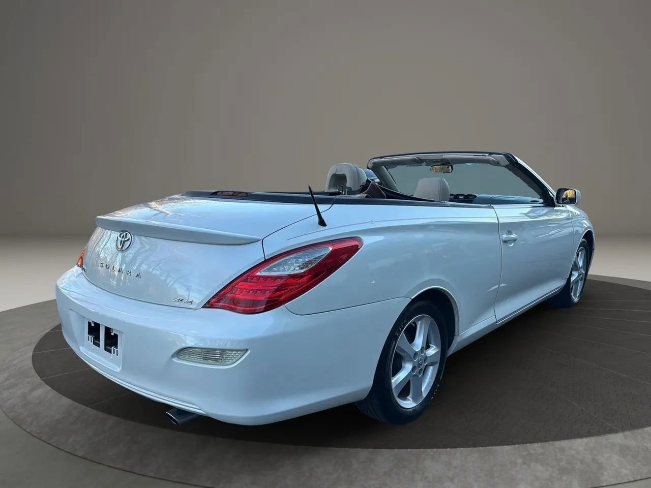 Used 2008 Toyota Solara SLE image 16