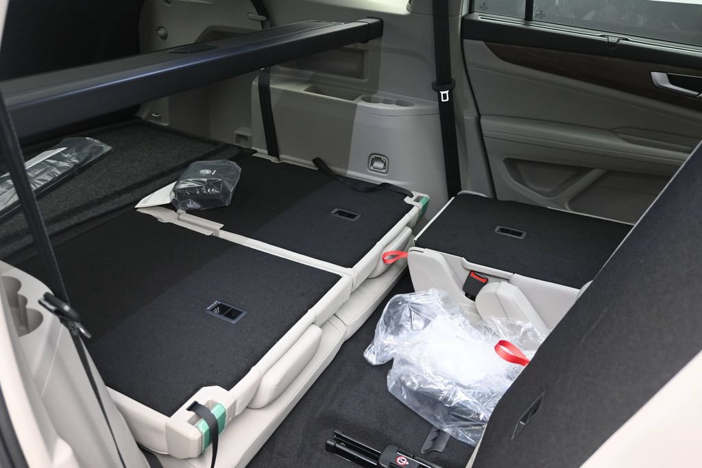 New 2026 Volkswagen Atlas SE FWD image 27