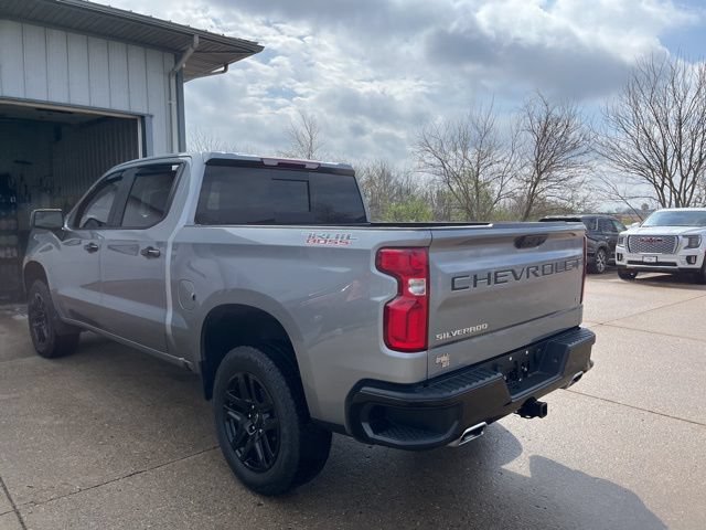 Used 2025 Chevrolet Silverado 1500 LT Trail Boss w/ Convenience Package II AWD/4WD image 7