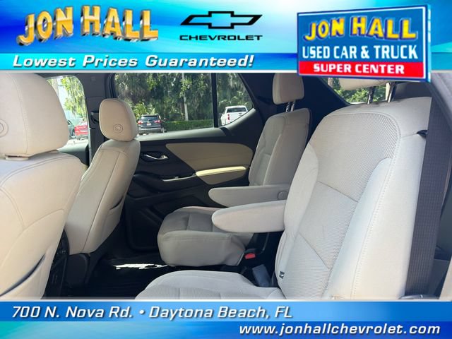 Used 2023 Chevrolet Traverse LT FWD image 17