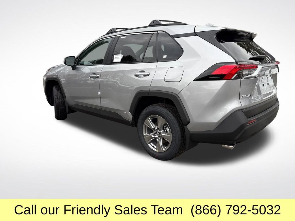 New 2025 Toyota RAV4 XLE w/ Convenience Package image 3