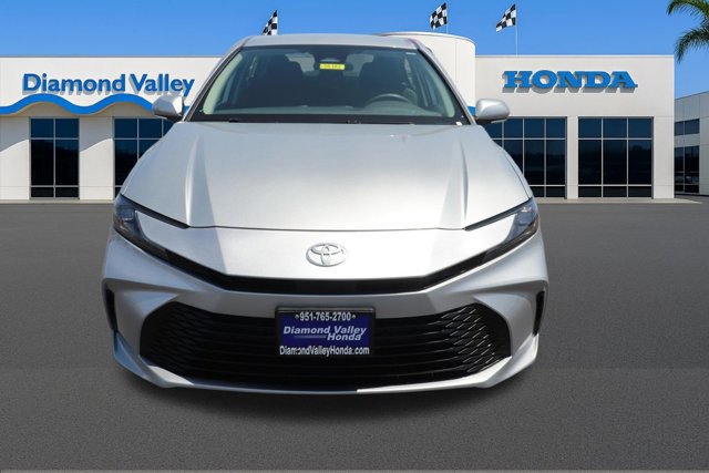 Used 2025 Toyota Camry LE FWD image 2
