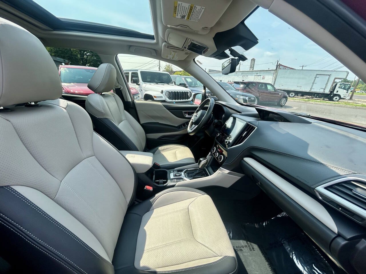 Used 2023 Subaru Forester Limited w/ Popular Package #3 AWD/4WD image 15