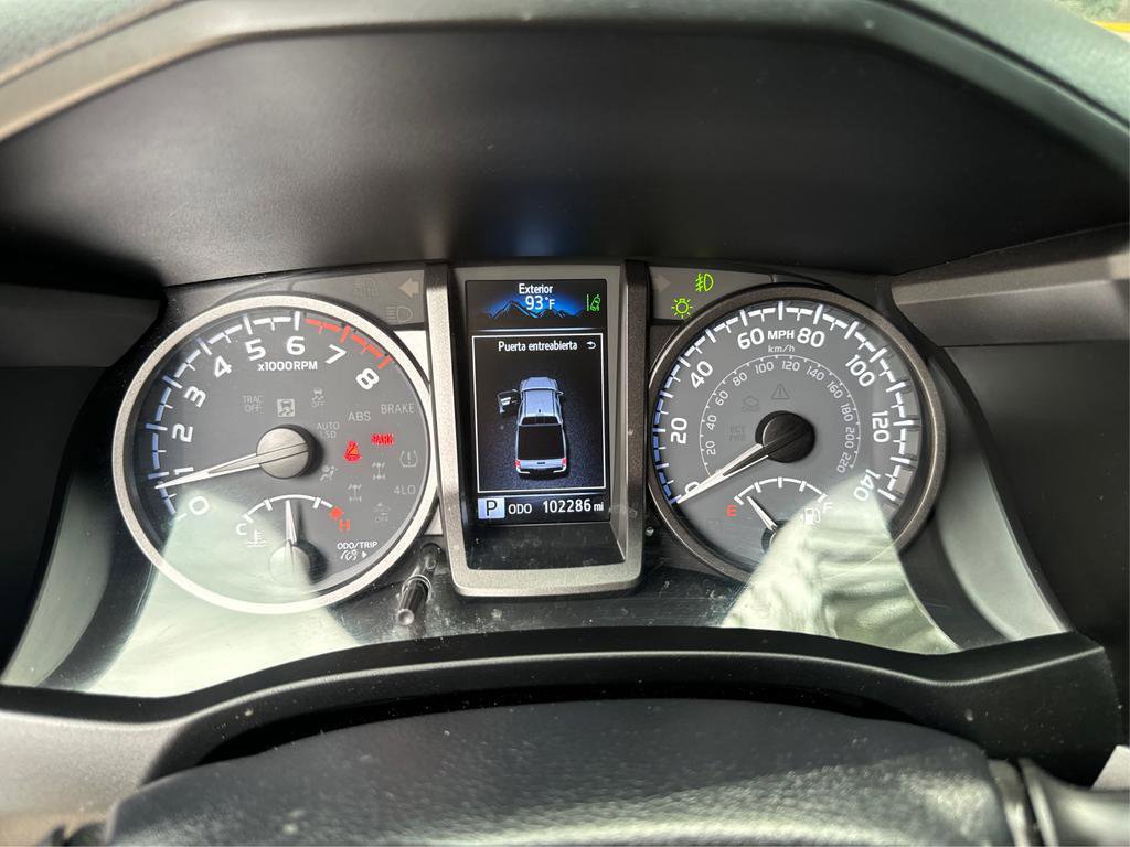 Used 2021 Toyota Tacoma TRD Sport image 17