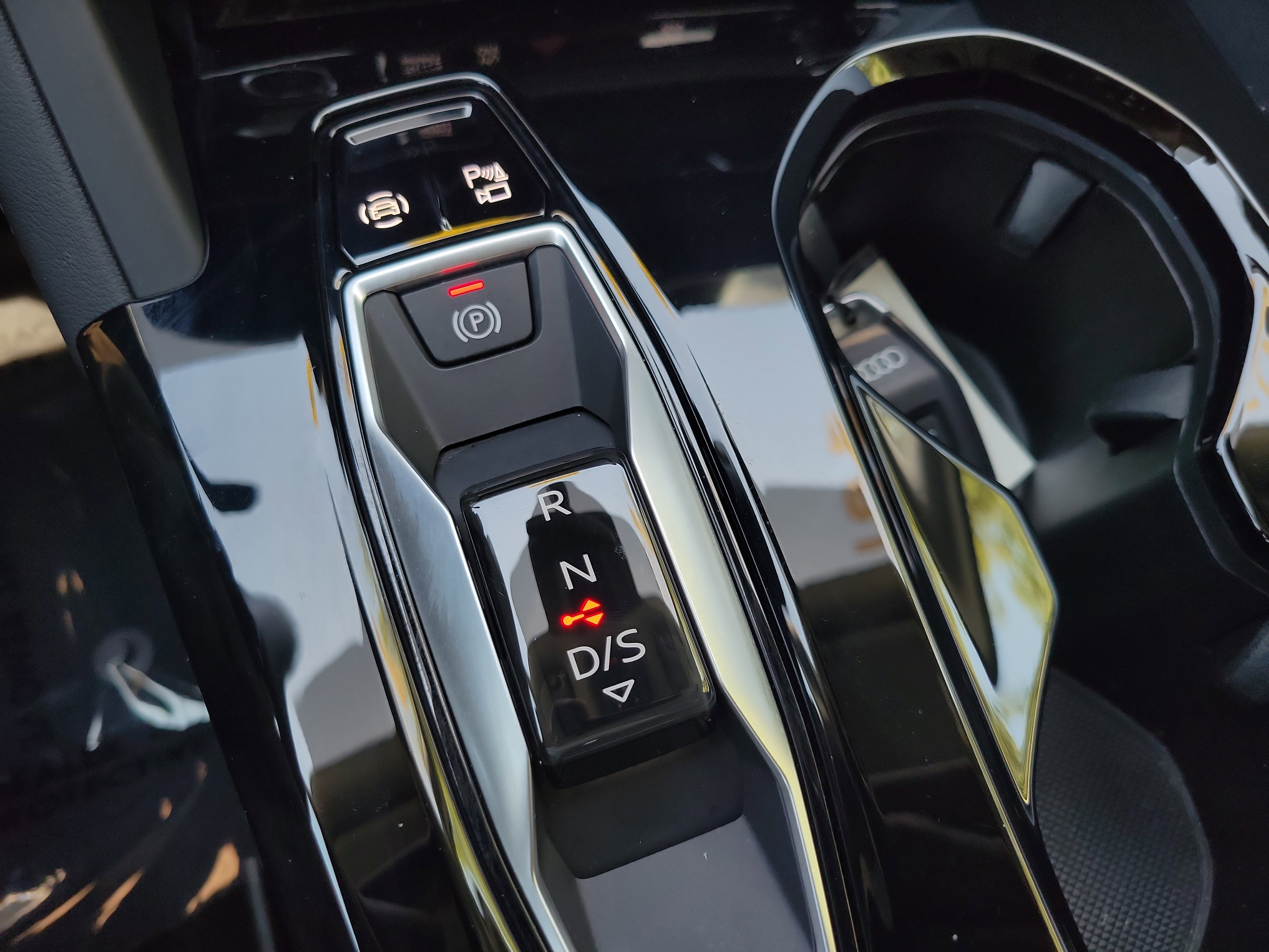 Used 2025 Audi Q5 Premium Plus w/ Premium Plus AWD/4WD image 31