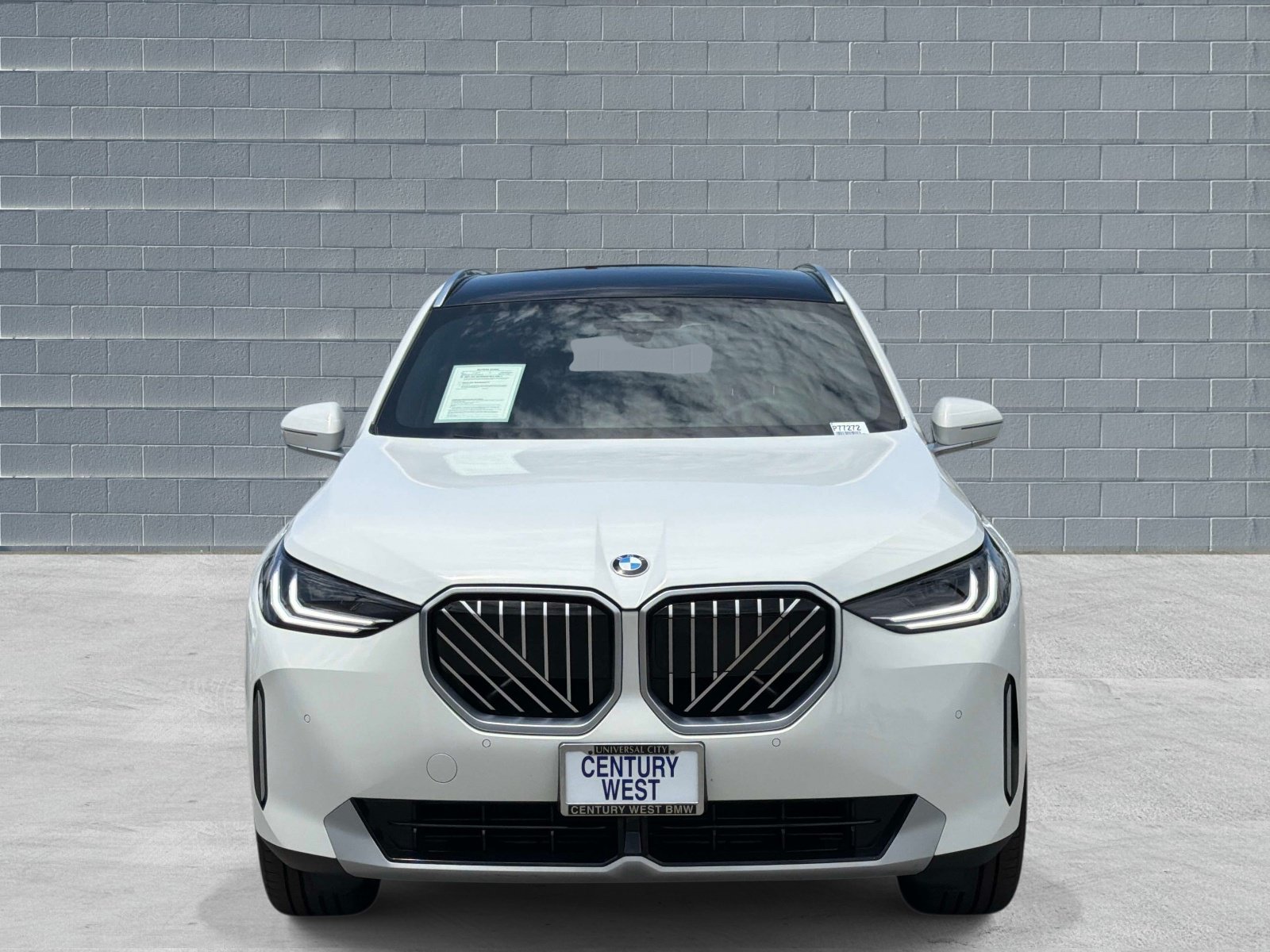 Used 2025 BMW X3 xDrive30i w/ Convenience Package AWD/4WD image 2