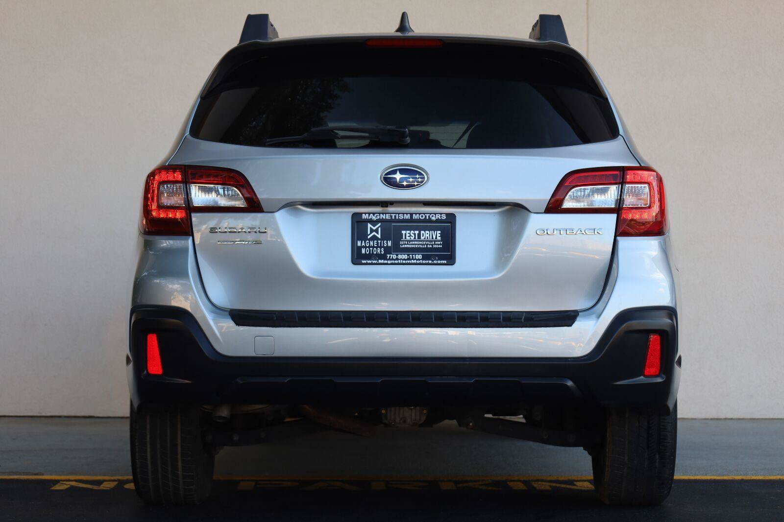 Used 2018 Subaru Outback 2.5i Premium AWD/4WD image 10