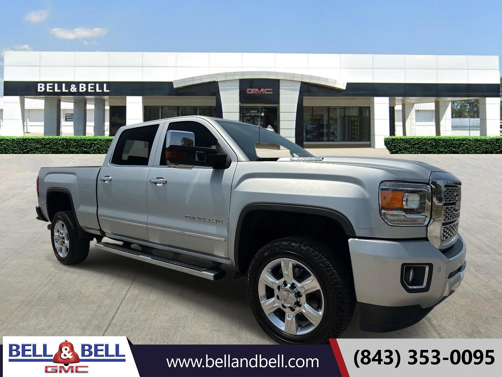 Used 2018 GMC Sierra 2500 Denali w/ Duramax Plus Package AWD/4WD image 1