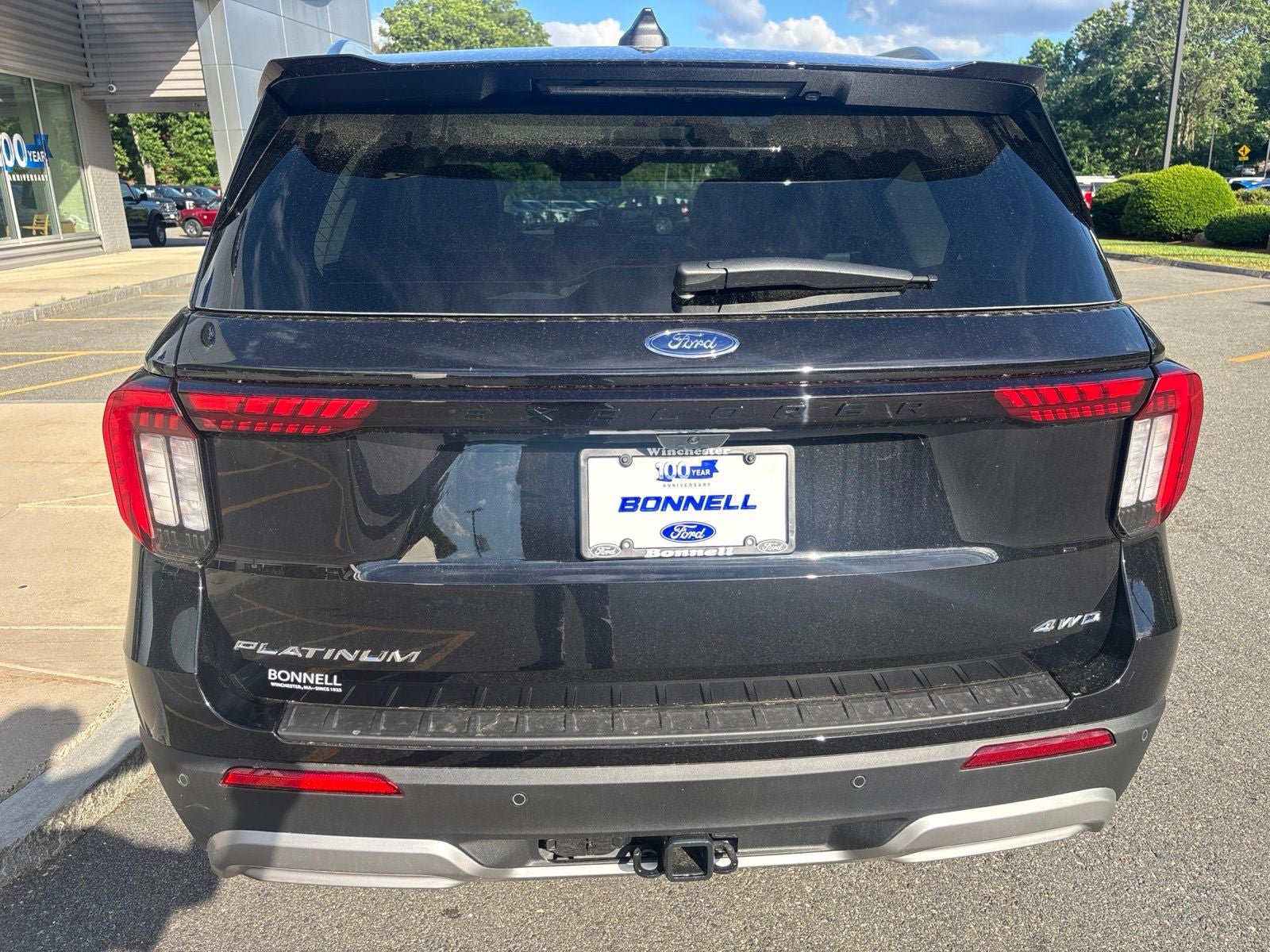 New 2026 Ford Explorer Platinum w/ LUX Leather Package AWD/4WD image 4