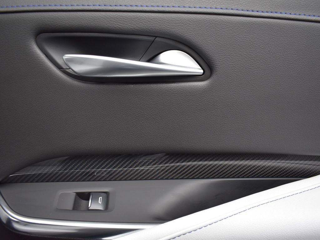 Certified 2025 Cadillac XT4 Sport image 32