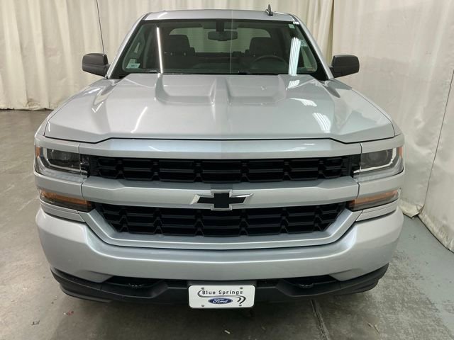 Used 2018 Chevrolet Silverado 1500 Custom w/ Custom Value Package image 10