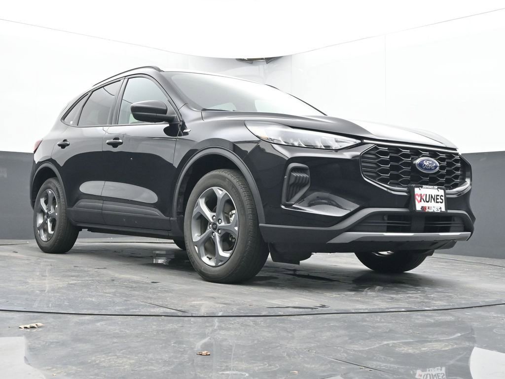 Used 2025 Ford Escape ST-Line image 23