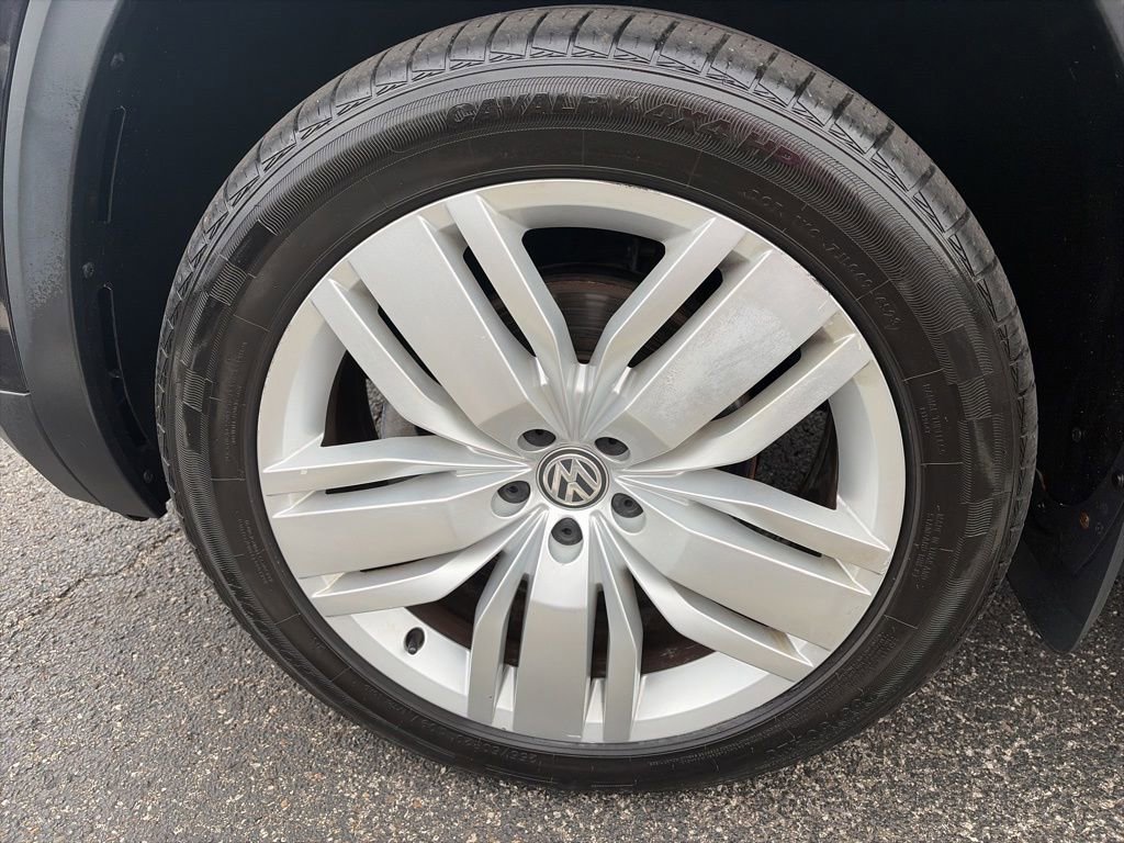 Used 2018 Volkswagen Atlas SEL Premium AWD/4WD image 12