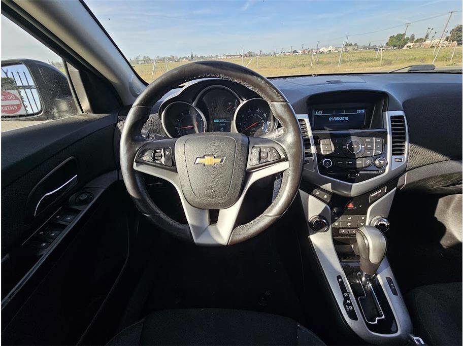 Used 2014 Chevrolet Cruze LT image 19
