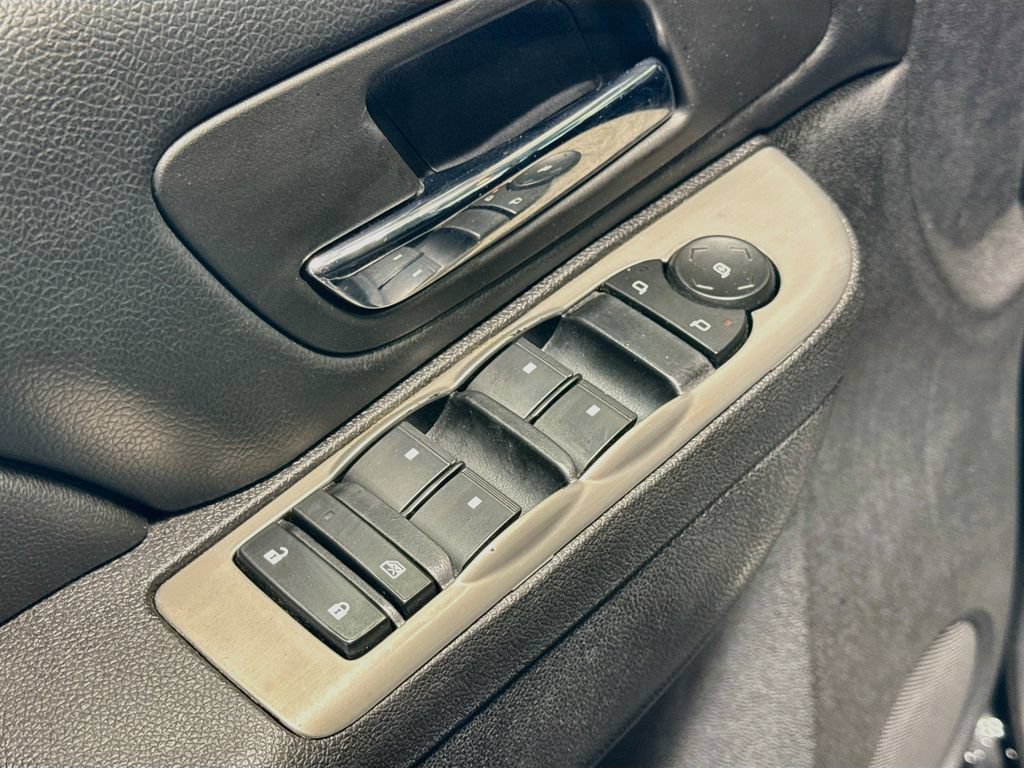 Used 2014 Chevrolet Tahoe LS AWD/4WD image 17