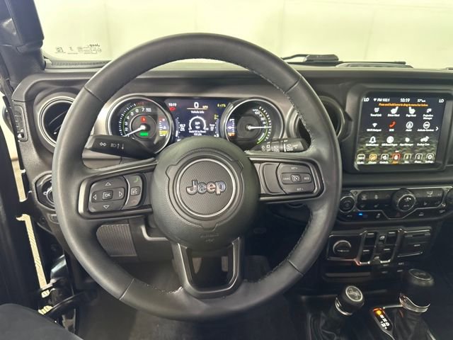 Used 2023 Jeep Wrangler Unlimited w/ Sun & Screen Package image 14