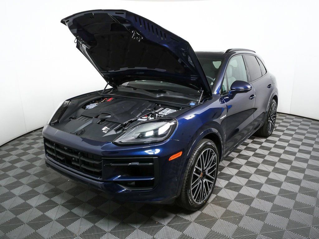 New 2026 Porsche Cayenne E-Hybrid image 35