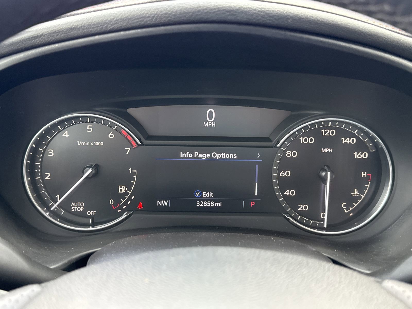 Used 2022 Cadillac XT4 Sport w/ Enhanced Visibility Package FWD image 21