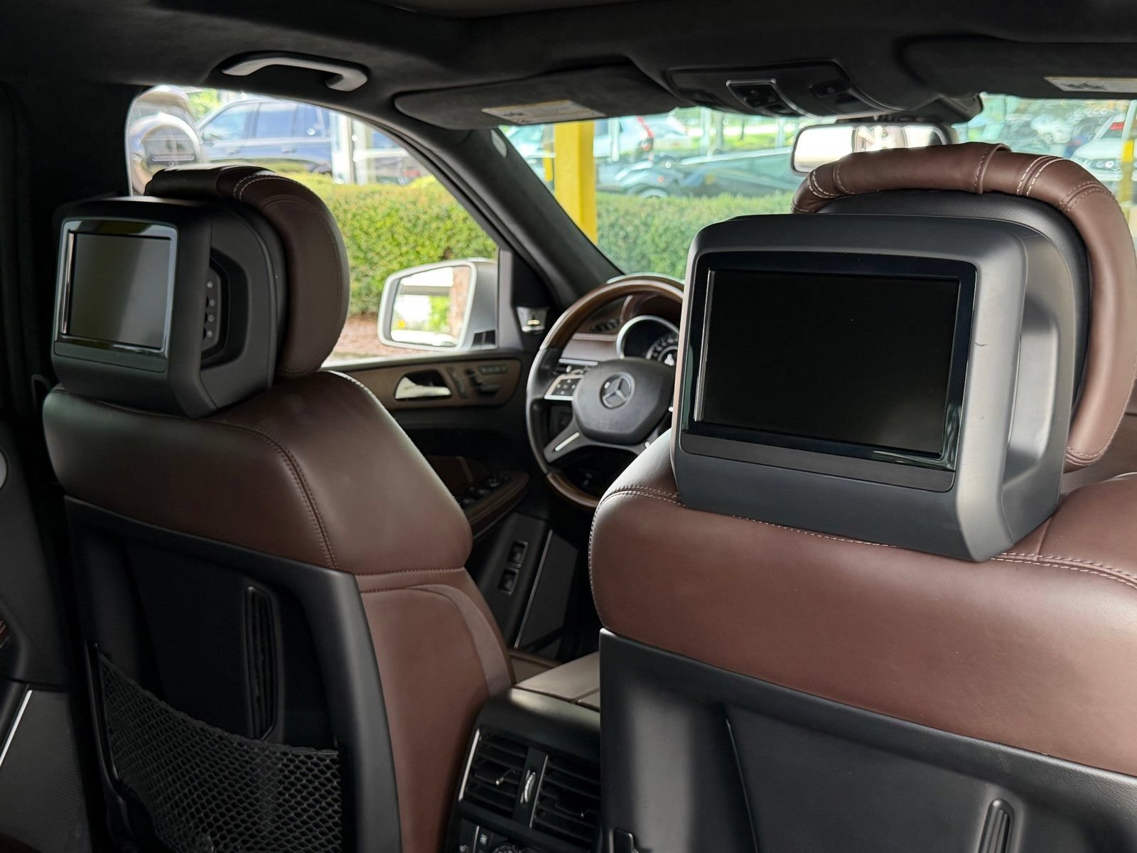 Used 2016 Mercedes-Benz GL 63 AMG 4MATIC image 4