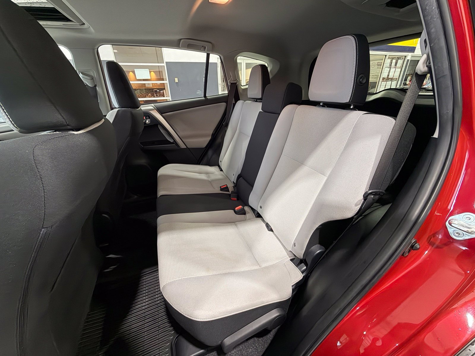Used 2017 Toyota RAV4 XLE w/ Plus Special Value Package AWD/4WD image 4