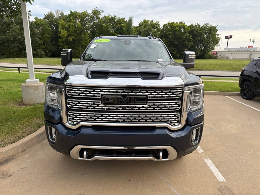 Used 2022 GMC Sierra 3500 Denali AWD/4WD video 2