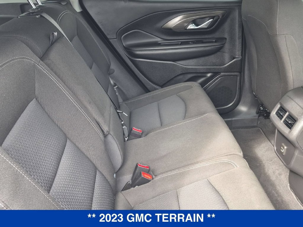 Used 2023 GMC Terrain SLE w/ Driver Convenience Package AWD/4WD image 29