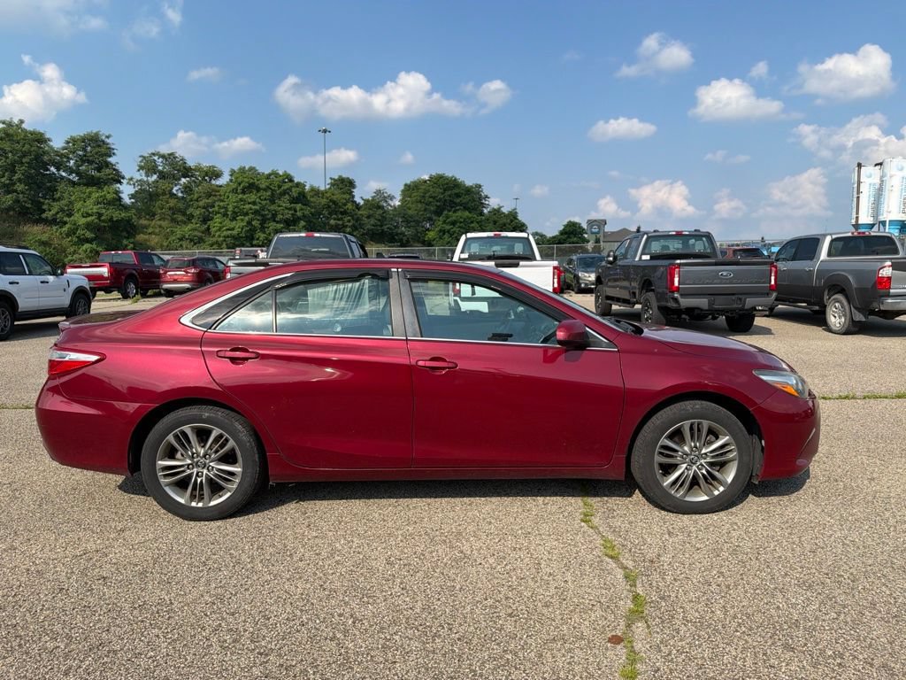 Used 2017 Toyota Camry SE FWD image 5