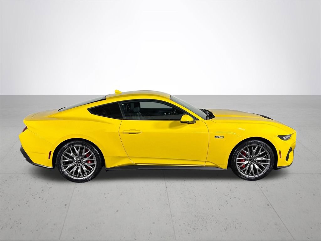 Used 2024 Ford Mustang GT Premium image 6