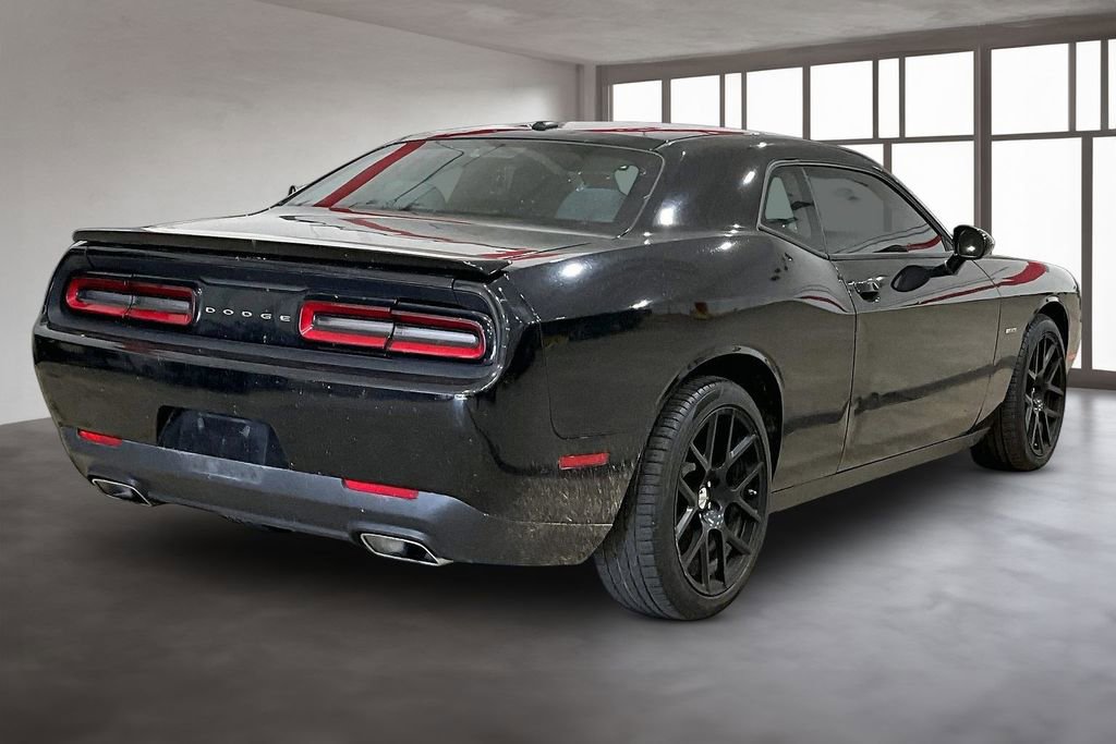Used 2015 Dodge Challenger R/T w/ Quick Order Package 22B R/T RWD image 2