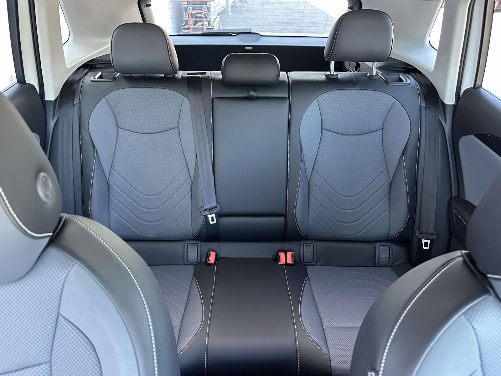 New 2026 Volkswagen Tiguan SE AWD/4WD image 14