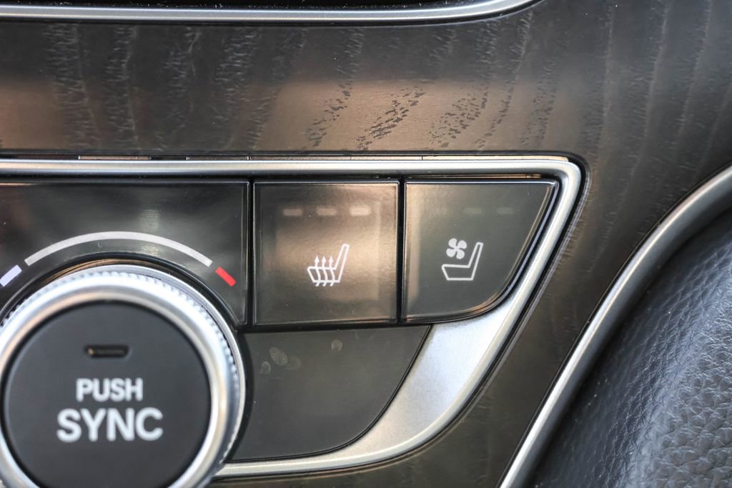 Used 2019 Honda Accord Touring image 27