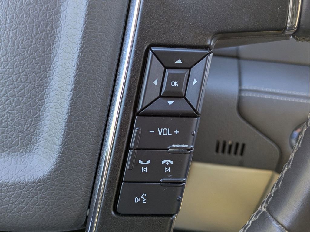 Used 2017 Lincoln Navigator Reserve image 17