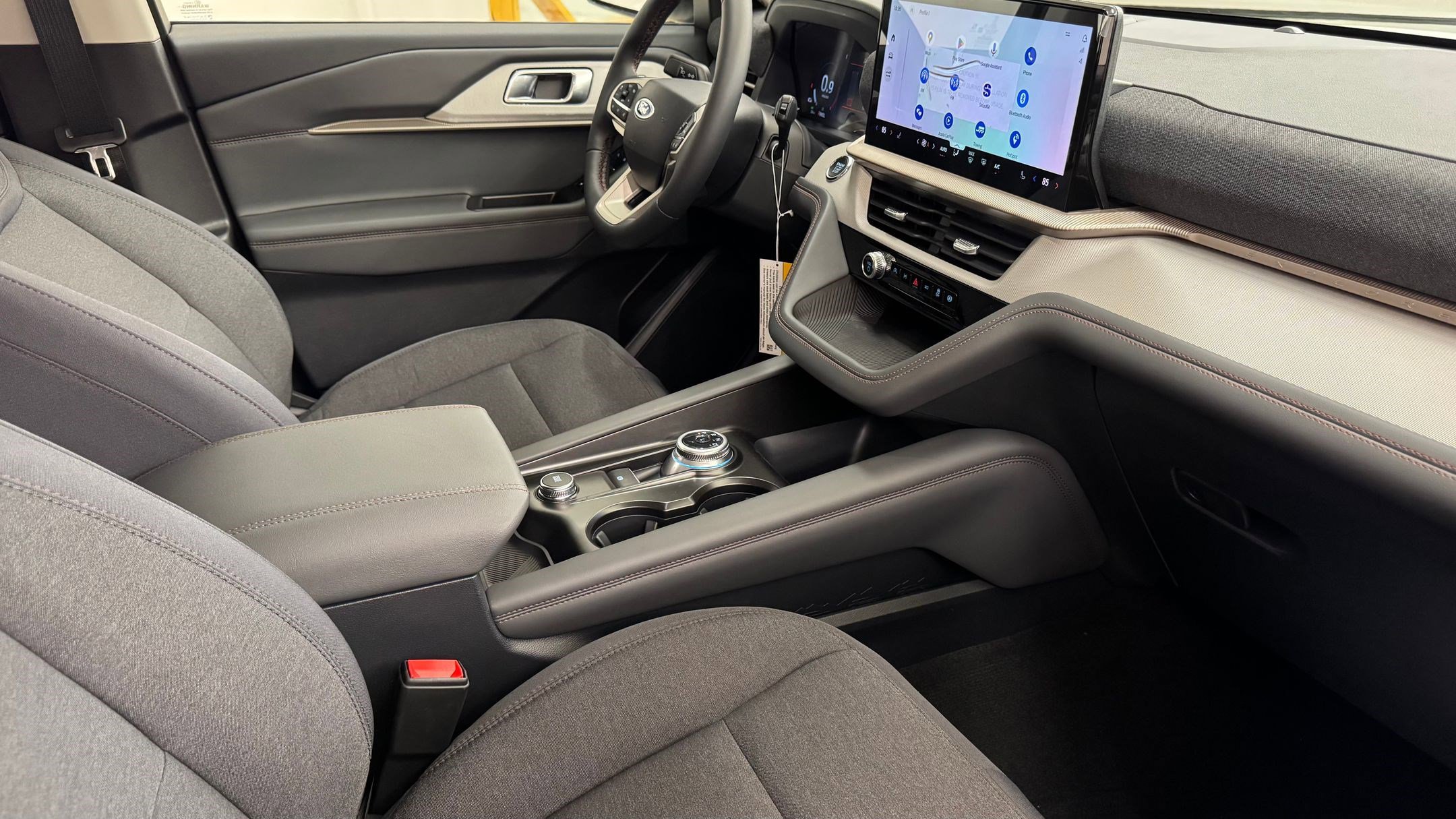 New 2026 Ford Explorer Active image 24