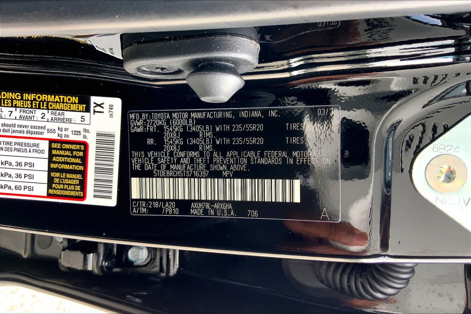 Certified 2026 Toyota Highlander Platinum AWD/4WD image 36