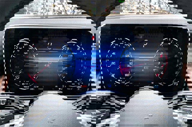 Used 2025 Mercedes-Benz GLC 300 300 image 16