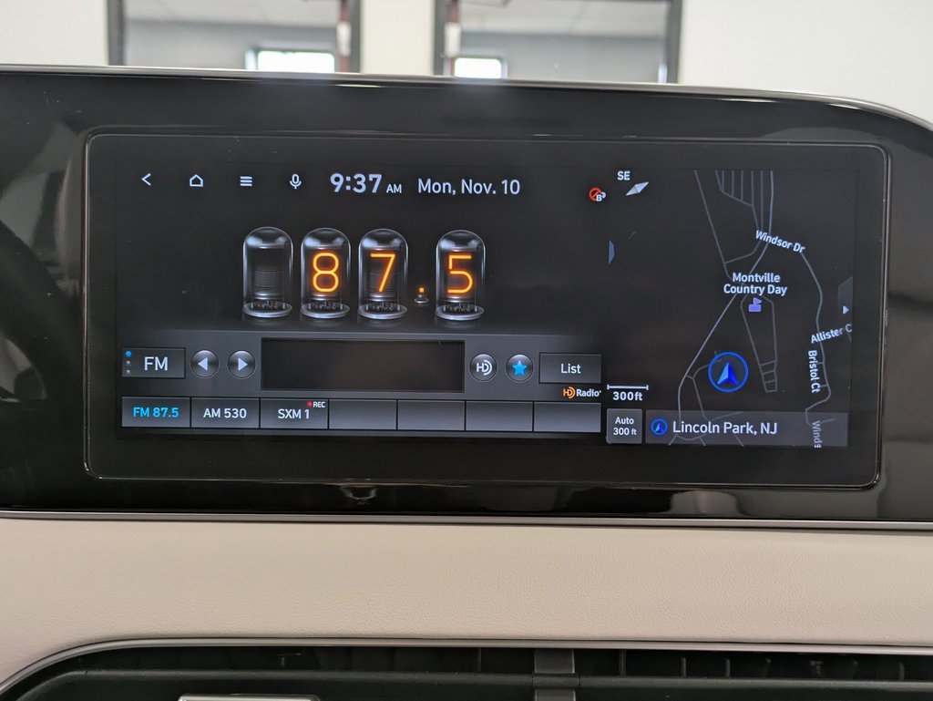 Used 2022 Hyundai Palisade SEL w/ 8P Bench Seat Package image 11