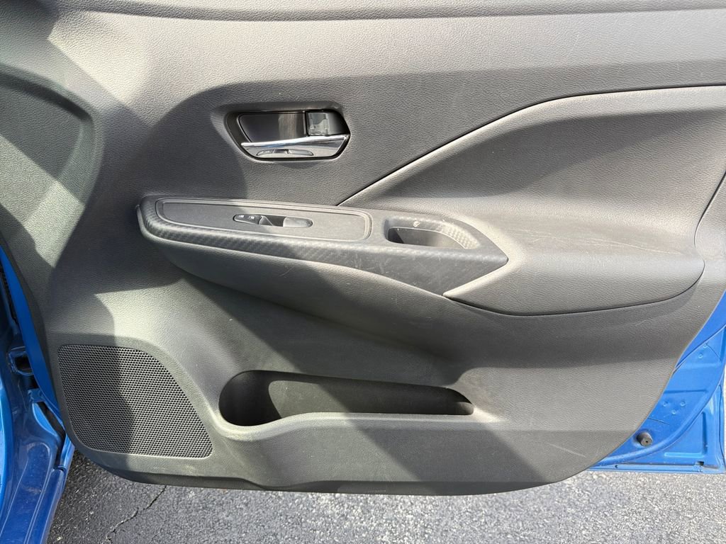 Used 2023 Nissan Versa SV image 19