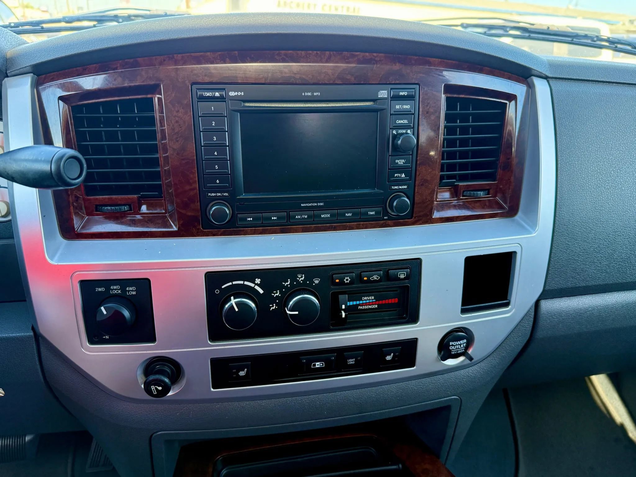 Used 2008 Dodge Ram 2500 Truck Laramie image 12