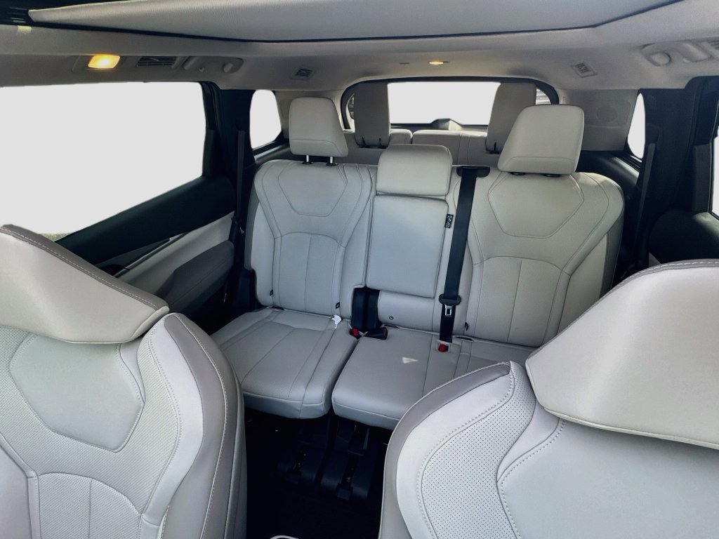 New 2027 INFINITI QX60 Luxe w/ Cargo Package FWD image 23