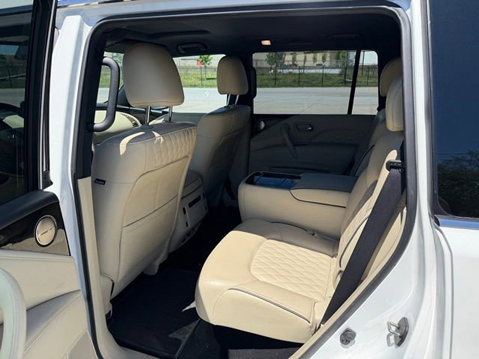 Certified 2024 INFINITI QX80 Sensory w/ Cargo Package AWD/4WD image 10