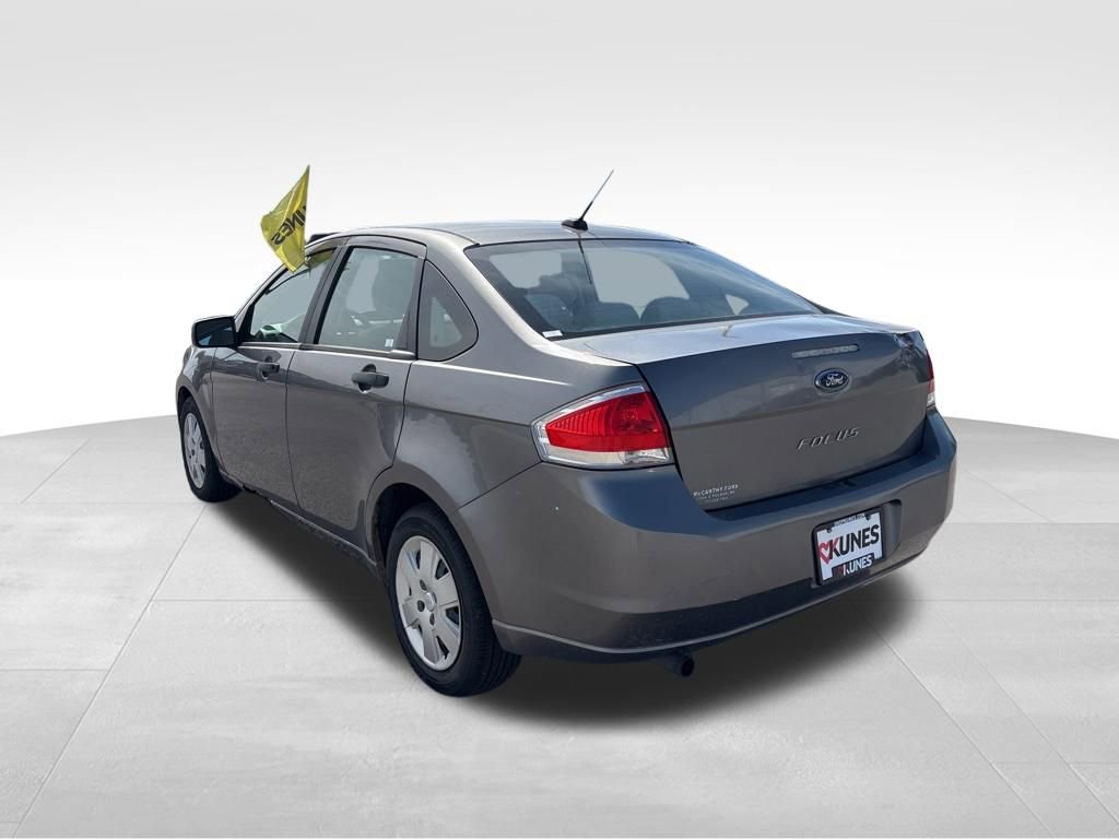 Used 2011 Ford Focus S FWD image 6