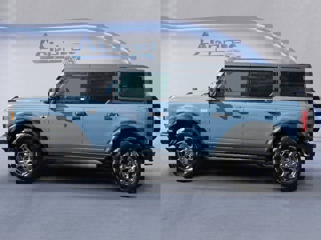 Used 2025 Ford Bronco Big Bend image 2