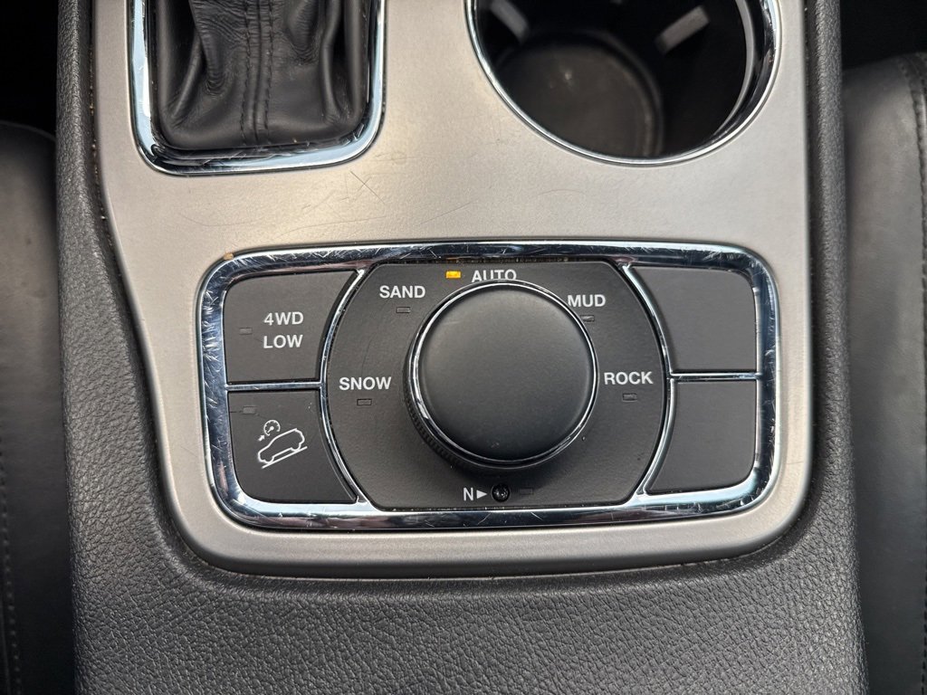 Used 2022 Jeep Grand Cherokee Limited image 17