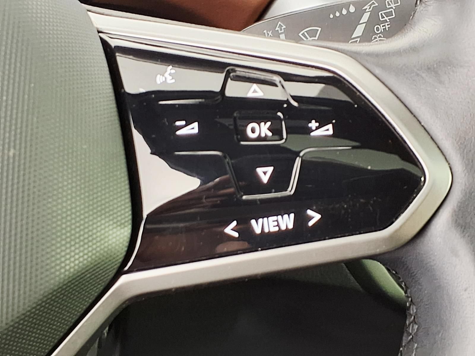 Used 2021 Volkswagen ID.4 Pro S RWD image 19