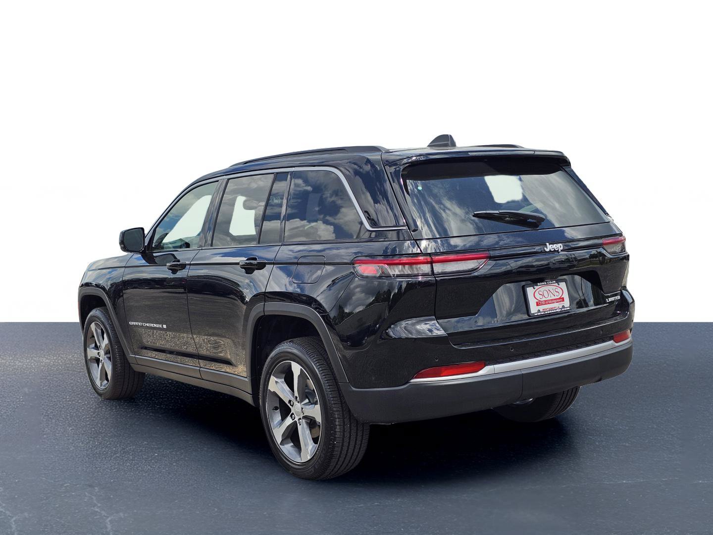 New 2026 Jeep Grand Cherokee Limited RWD image 13