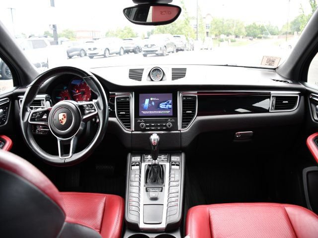 Used 2017 Porsche Macan GTS AWD/4WD image 19