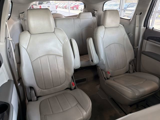 Used 2017 Buick Enclave Leather image 18