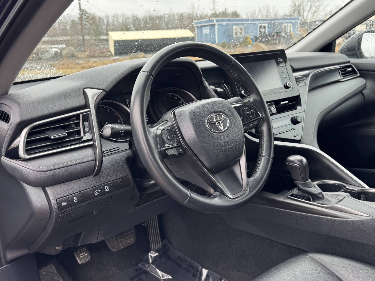Used 2021 Toyota Camry SE FWD image 10