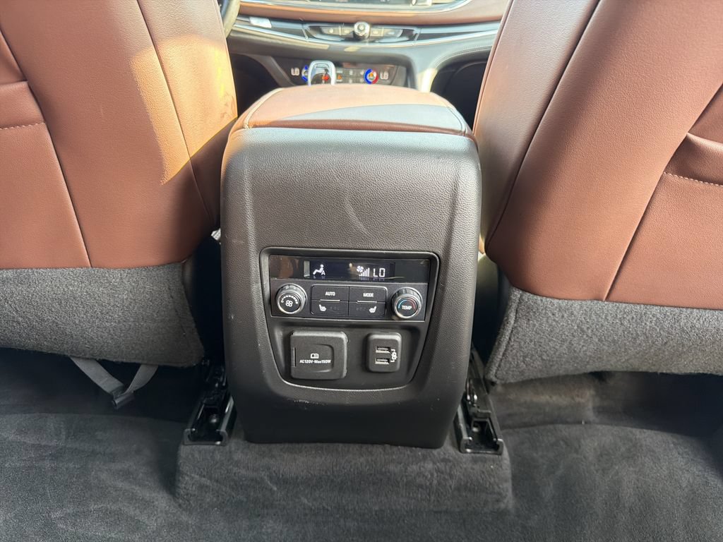 Used 2020 Buick Enclave Avenir w/ Avenir Technology Package FWD image 23