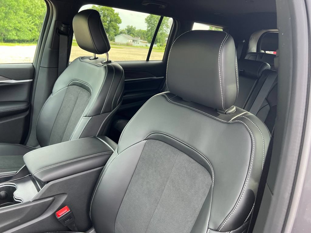 New 2026 Jeep Grand Cherokee L 4WD image 26